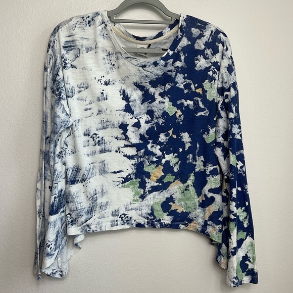 Anthropologie Tops - Akemi & Kin abstract print cotton top